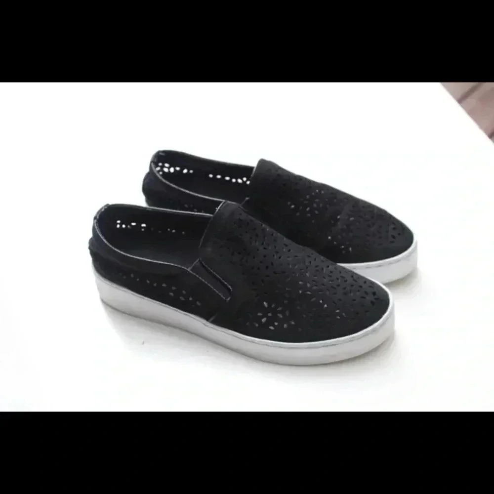 Vionic Splendid slip ons